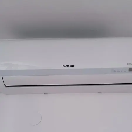 Super Center - Small Flat On 