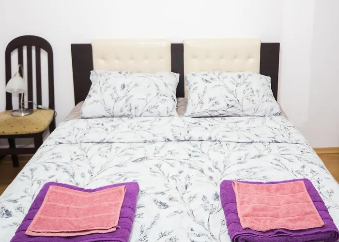 Super Center - Small Flat On 